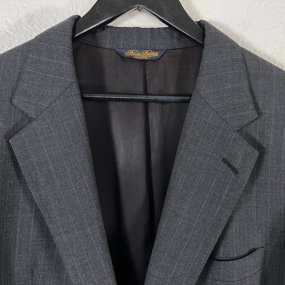 Brooks Brothers Grey Pinstripe Wool Blazer 2 Button Men's Size 44 - Picture 3 of 6